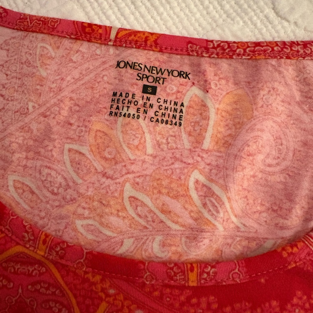 Jones New York Sport Pink Paisley Women's Top Size Small